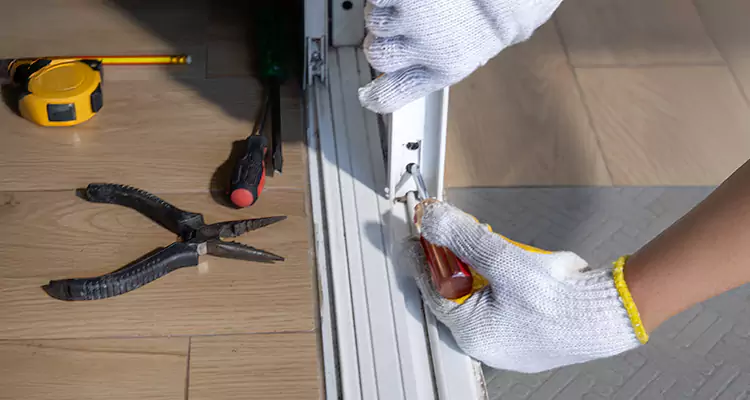 Screen Door Wheel Replacement in Palm Bay, FL