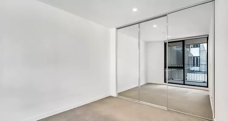 Why Homeowners Choose Us for Sliding Mirror Door Replacement in Palm Bay, FL