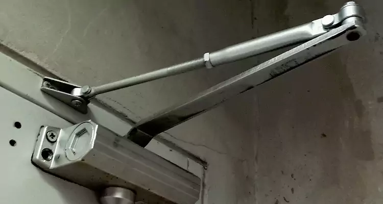 Door Closer Parallel Arm Installation in Palm Bay, FL