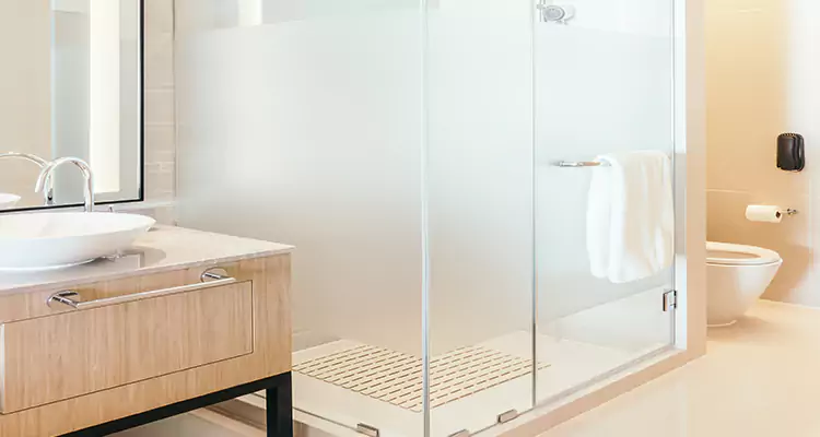 Expert Shower Door Fix and Repair in Palm Bay, FL