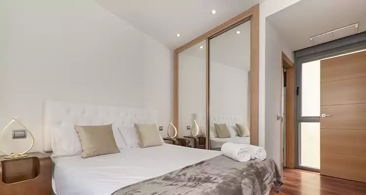 Sliding Wardrobe Door Mirror Replacement in Palm Bay, FL